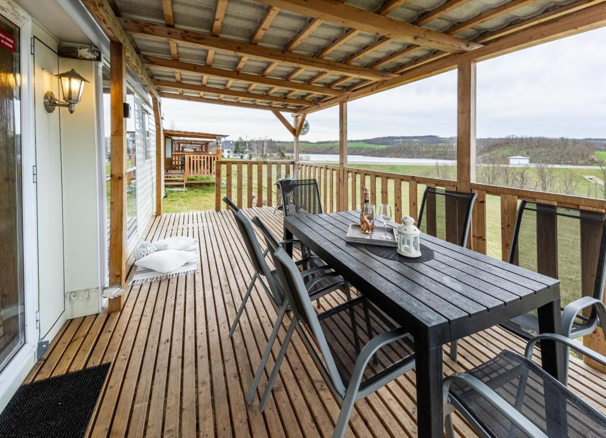Mobilheim Atlas Villa V. - Vyrovicka Prehrada Znojmo Buitenkant foto