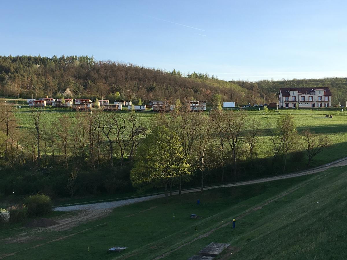Mobilheim Atlas Villa V. - Vyrovicka Prehrada Znojmo Buitenkant foto